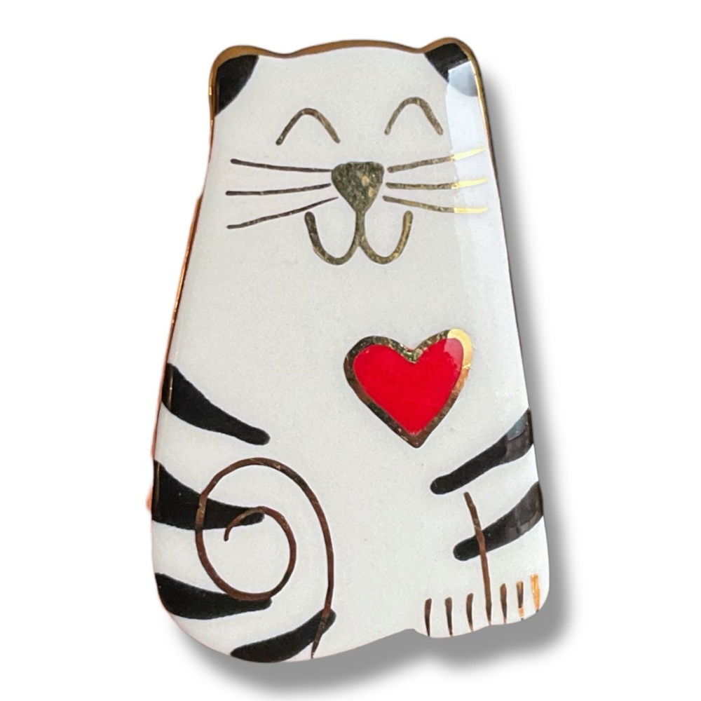 VTG Kitty Cat With A Heart Ceramic Brooch Pin Whimsical Folk Art Mod